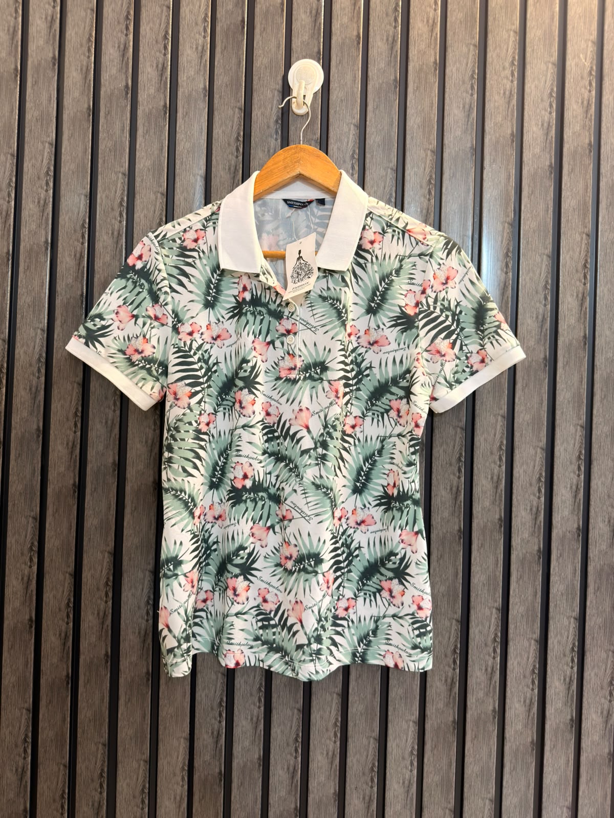 Chest 21  Lenght 23 Women’s Elegant Tee
