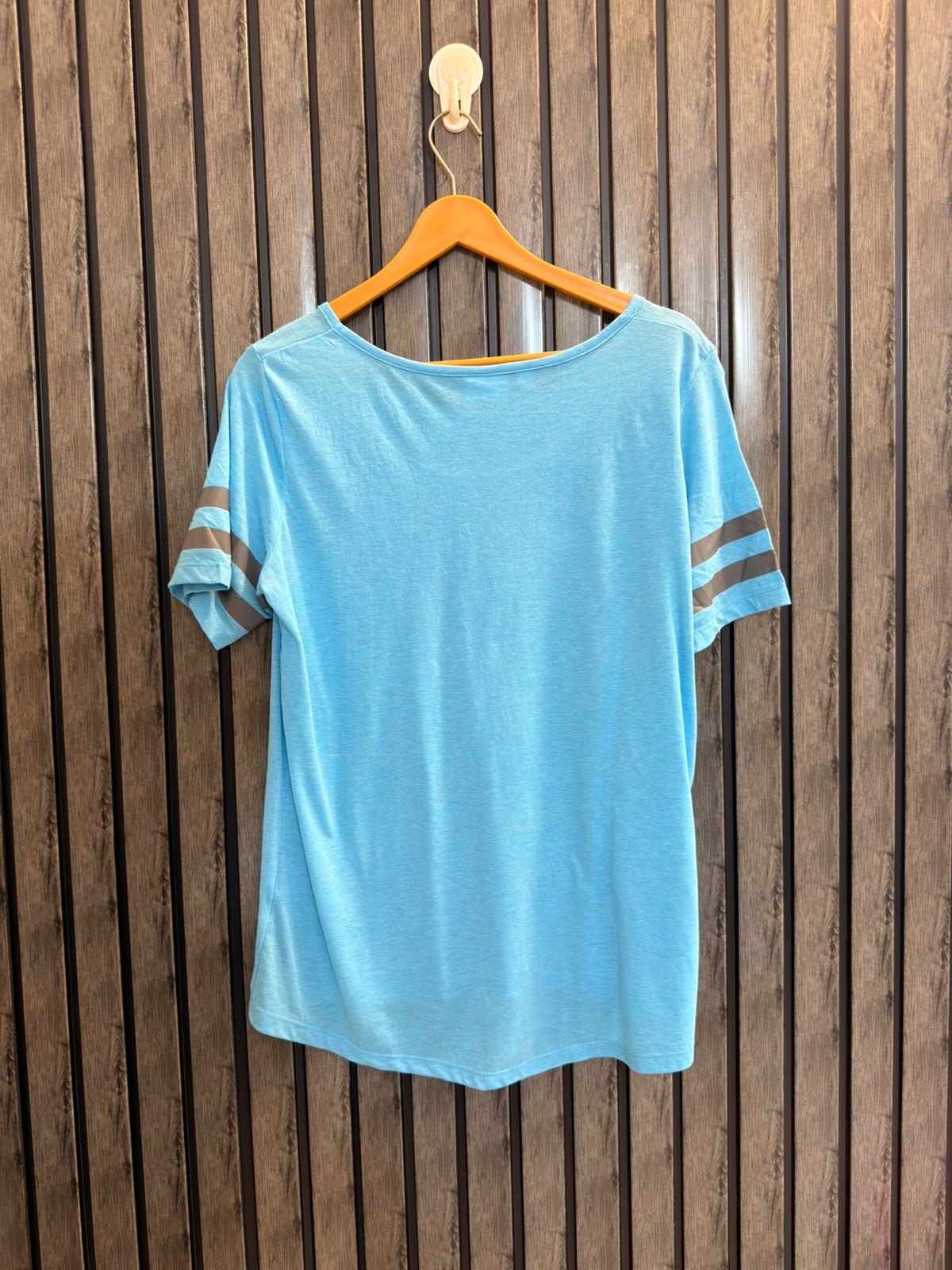 Chest 22  Lenght 25 Women’s Premium T-Shirt