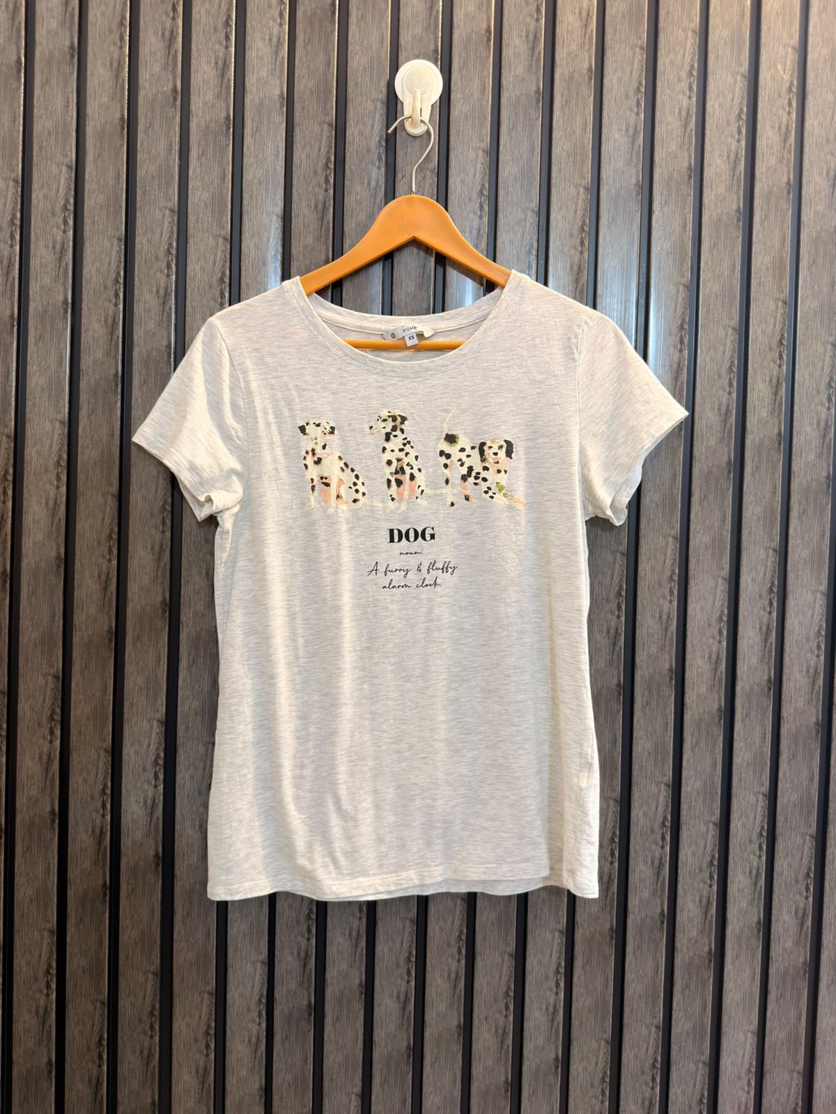 Chest 18  Lenght 24.5 Women’s Statement Tee