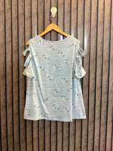 Chest 22  Lenght 28 Women’s Exclusive Tee