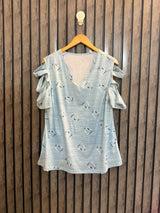Chest 22  Lenght 28 Women’s Exclusive Tee