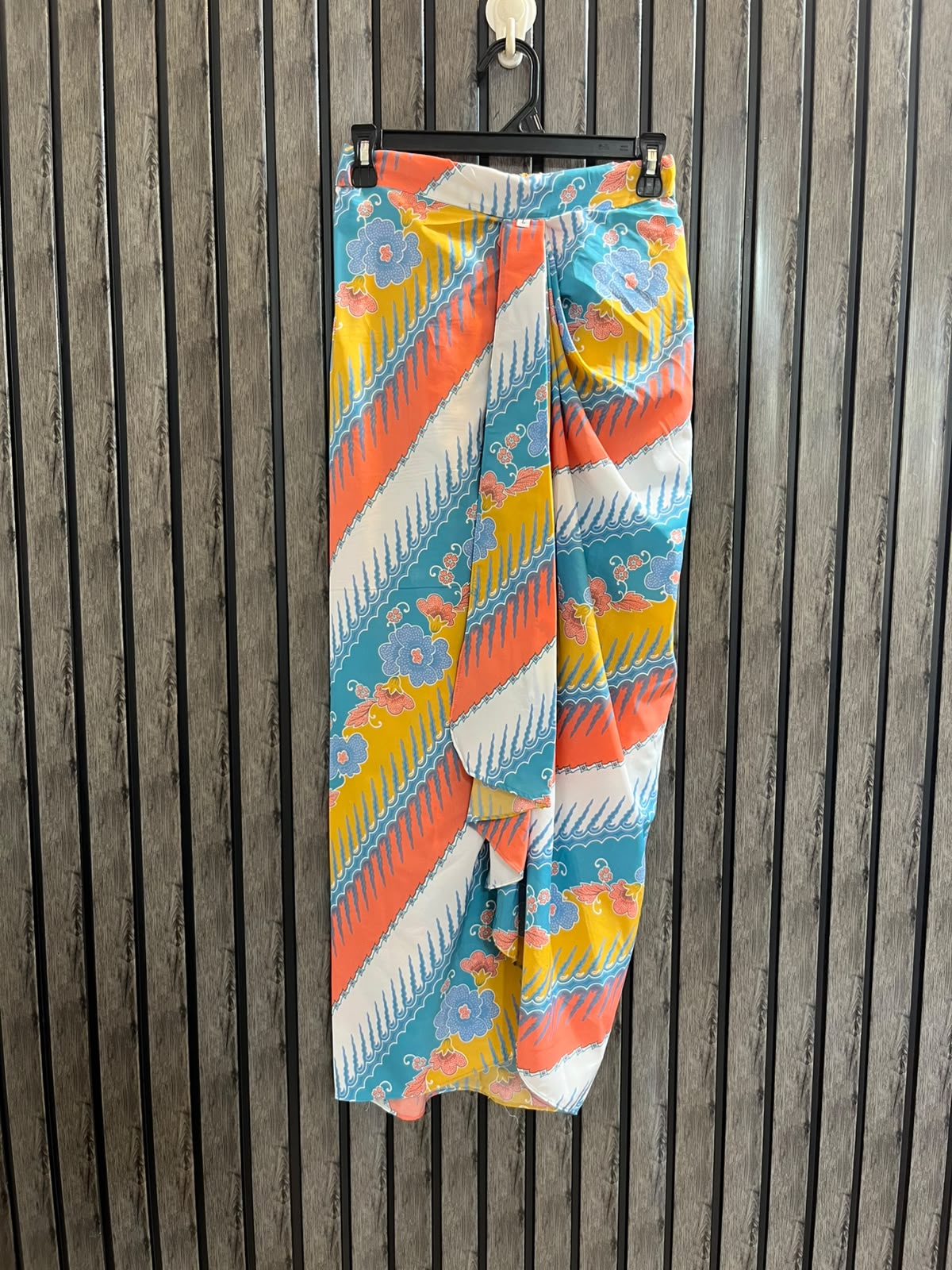Waist 30  Length 36  Fabric Silk Ladies Skirt Store