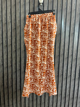 Waist 30  Lenght 38  Fabric Silk Ladies Skirt Online