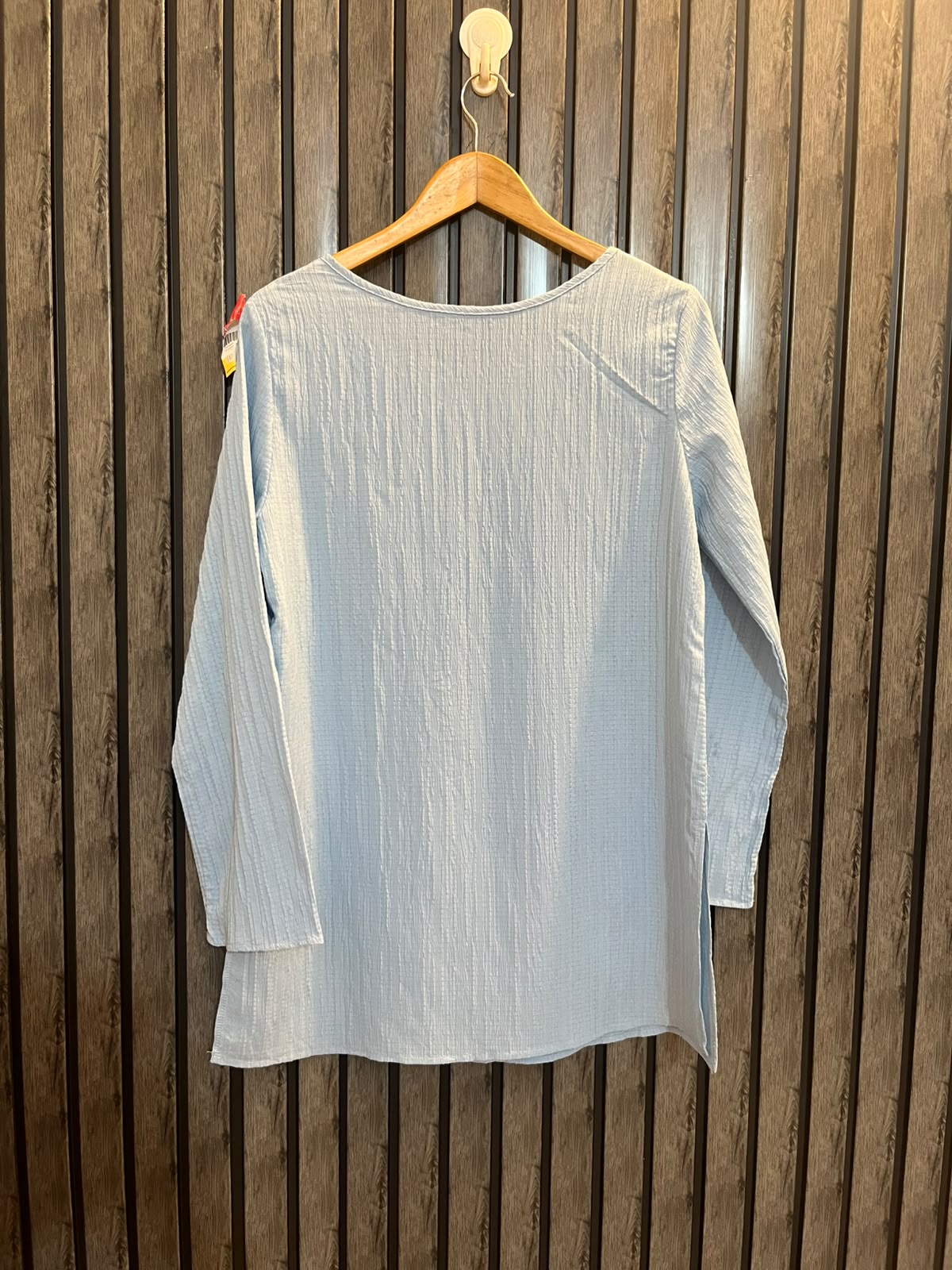 Chest 19  Lenght 30  Fabric Cotton Silk Women’s Branded Long Sleeve Top