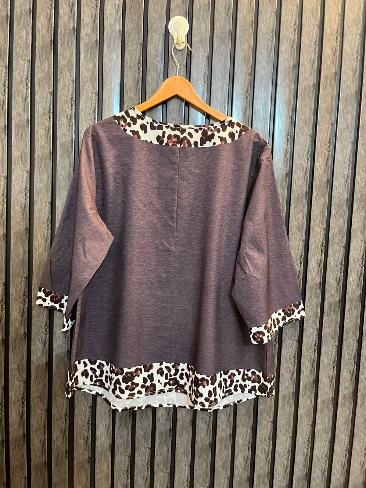 Chest23  Lenght 28  Fabric silk Western Style Women’s Long Sleeve Top