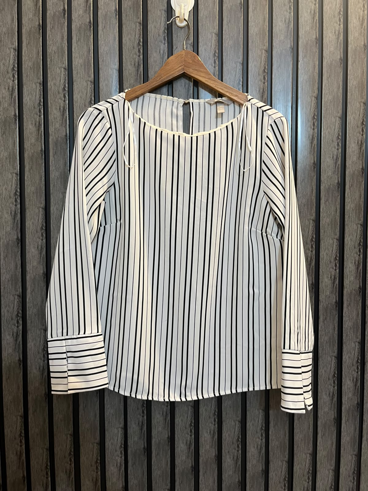 Chest 18  Lenght 24  Fabric Silk Western Full Sleeve Women’s Top