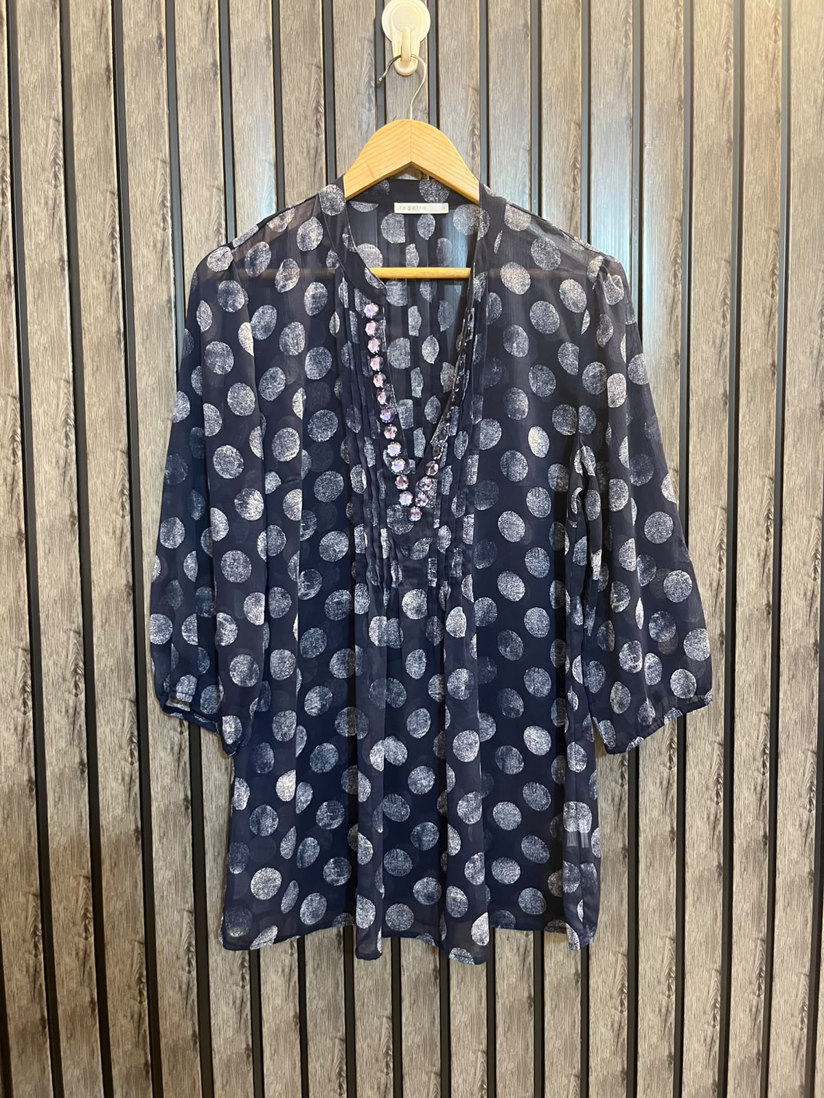 Chest 20  Lenght 30  Fabric Chiffon Women’s Full Sleeve Branded Top