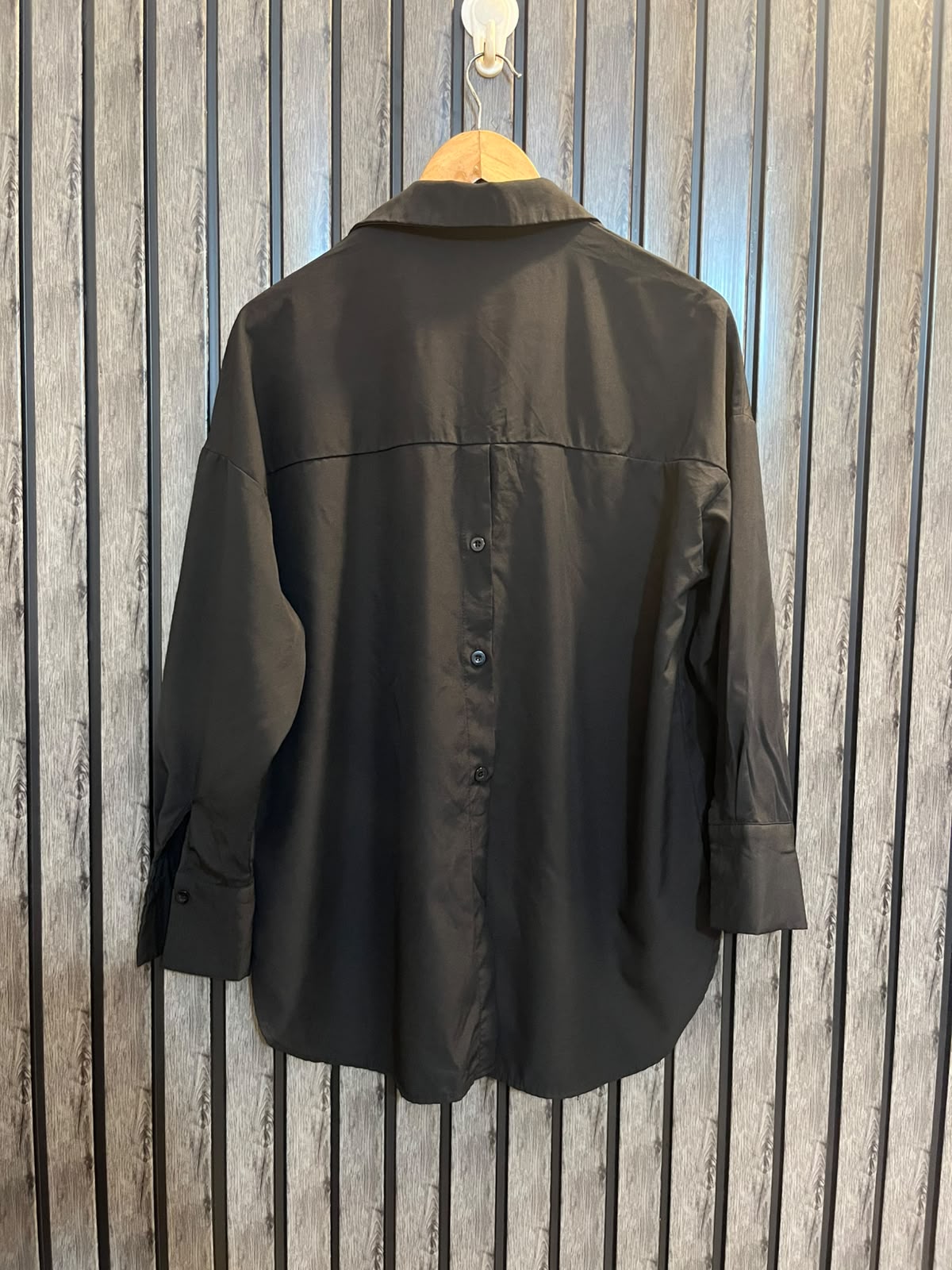 Chest 20  Lenght 27 To 30  Fabric Silk Women’s Western Long Sleeve Top