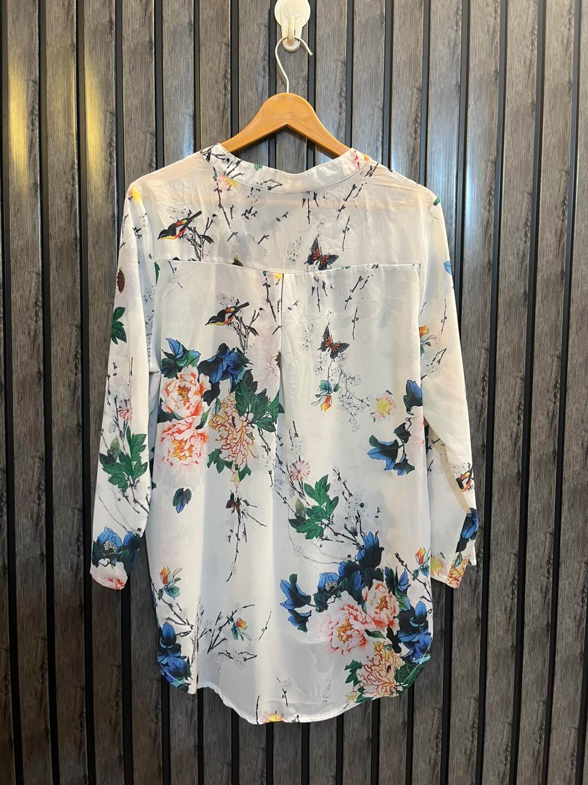 Chest 21  Lenght 29 To 30  Fabric Chiffon Women’s Western Brand Full Sleeve Top