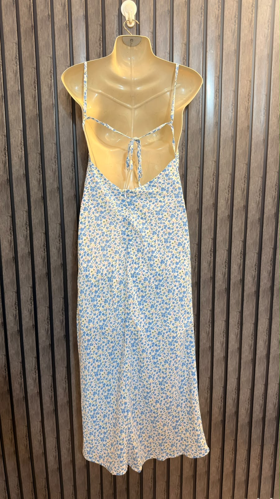 Chest 17  Lenght 47  Fabric Silk Western Branded Women’s Elegant Long Maxi