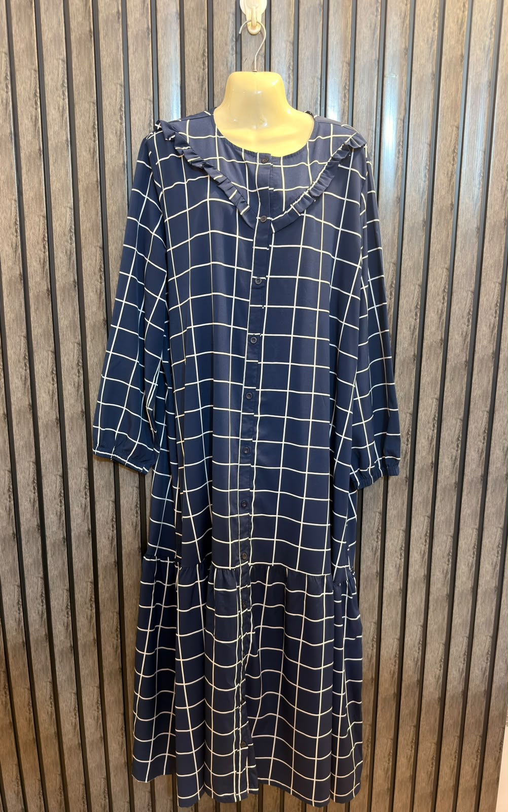 Chest 24  Lenght 55  Fabric Silk Elegant Branded Women’s Western Dress