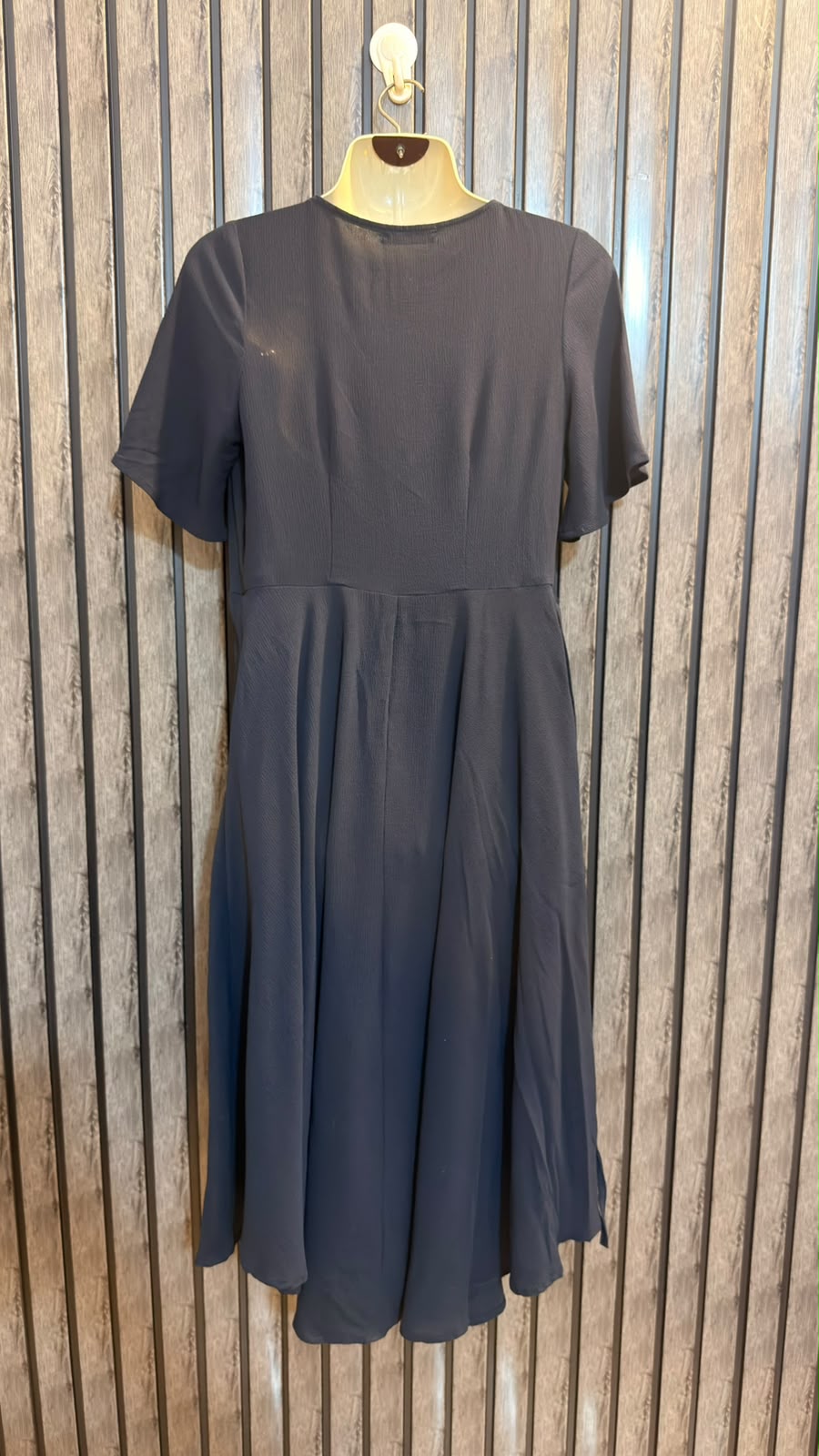 Chest 17  Lenght 40   Fabric chiffon Branded Western Style Women’s Maxi Dress