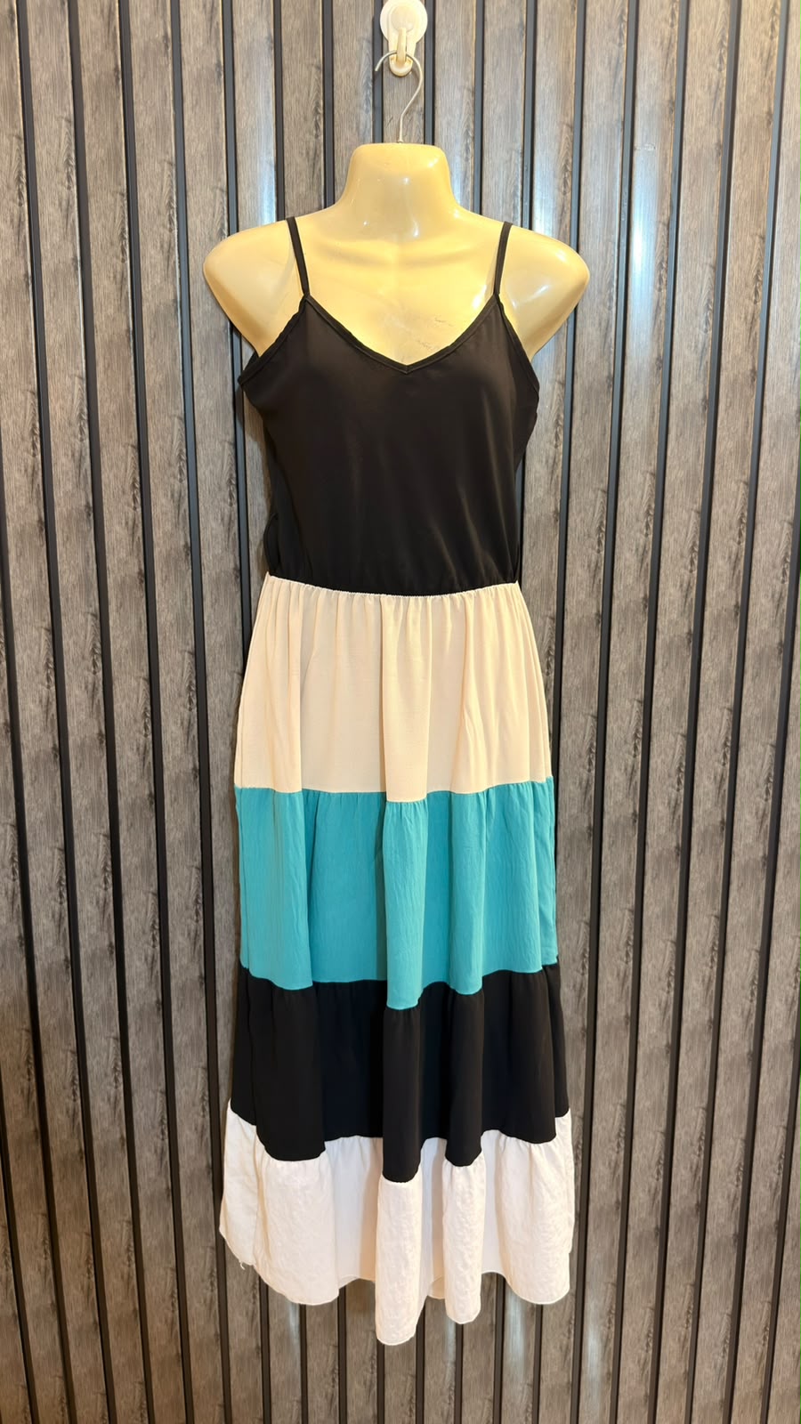 Chest 18  Lenght 46  Fabric Silk Women’s Premium Flowing Maxi Dress