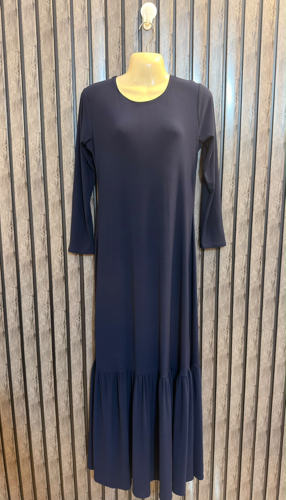 Chest 21  Lenght 54  Fabric Silk Jersey Western Women’s Casual Long Maxi Dress