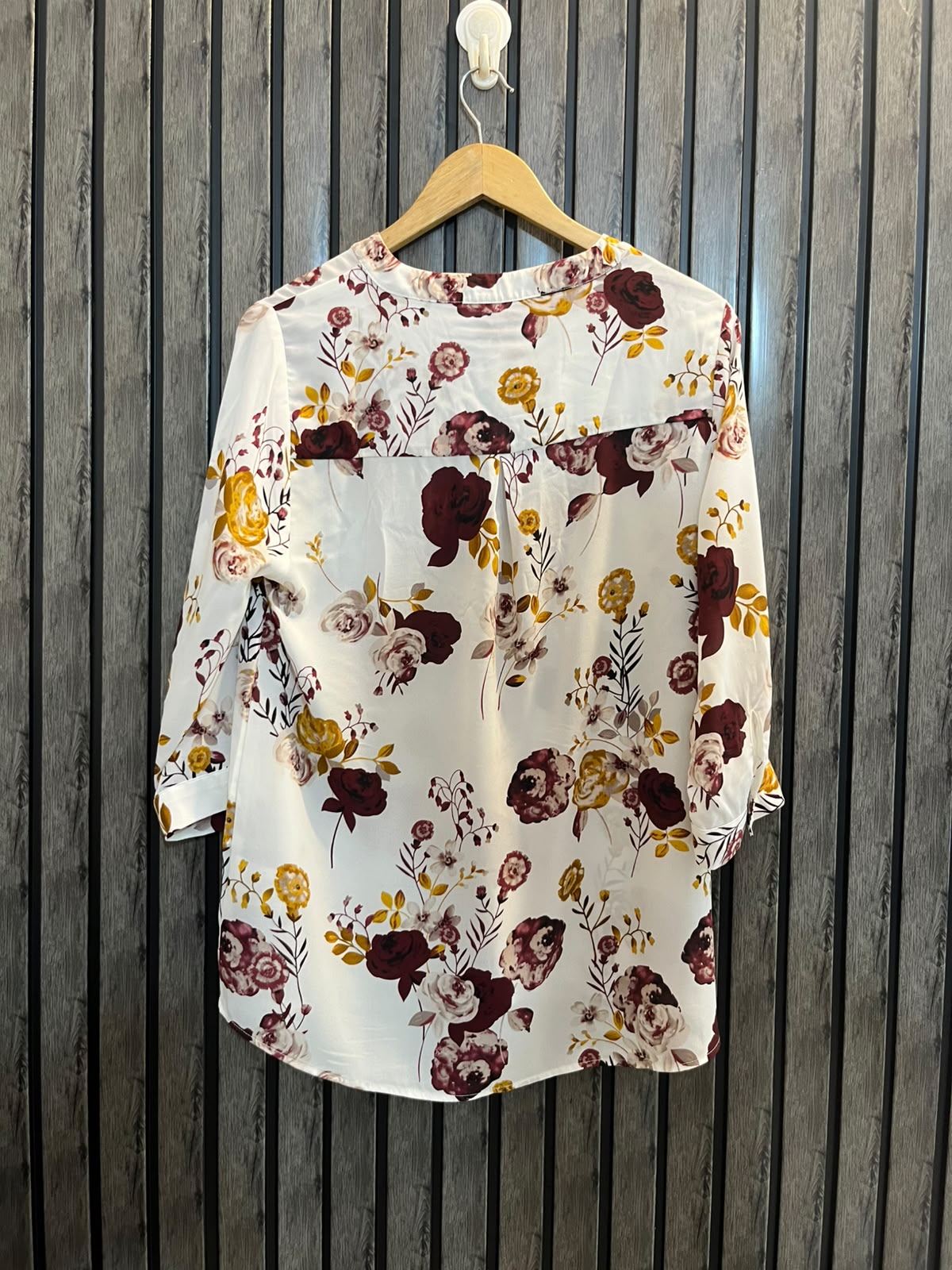 Chest 20  Lenght 27  Fabric chiffon Women’s Stylish Western Full Sleeve Top