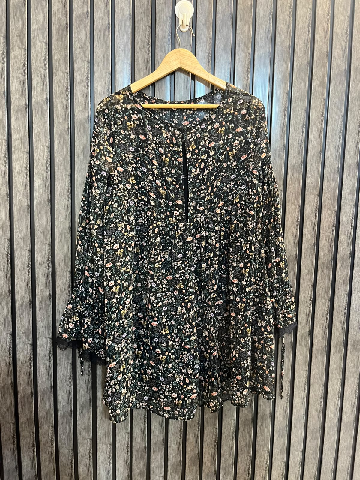 Chest 23  Lenght 26  Fabric silk Women’s Premium Long Sleeve Western Top