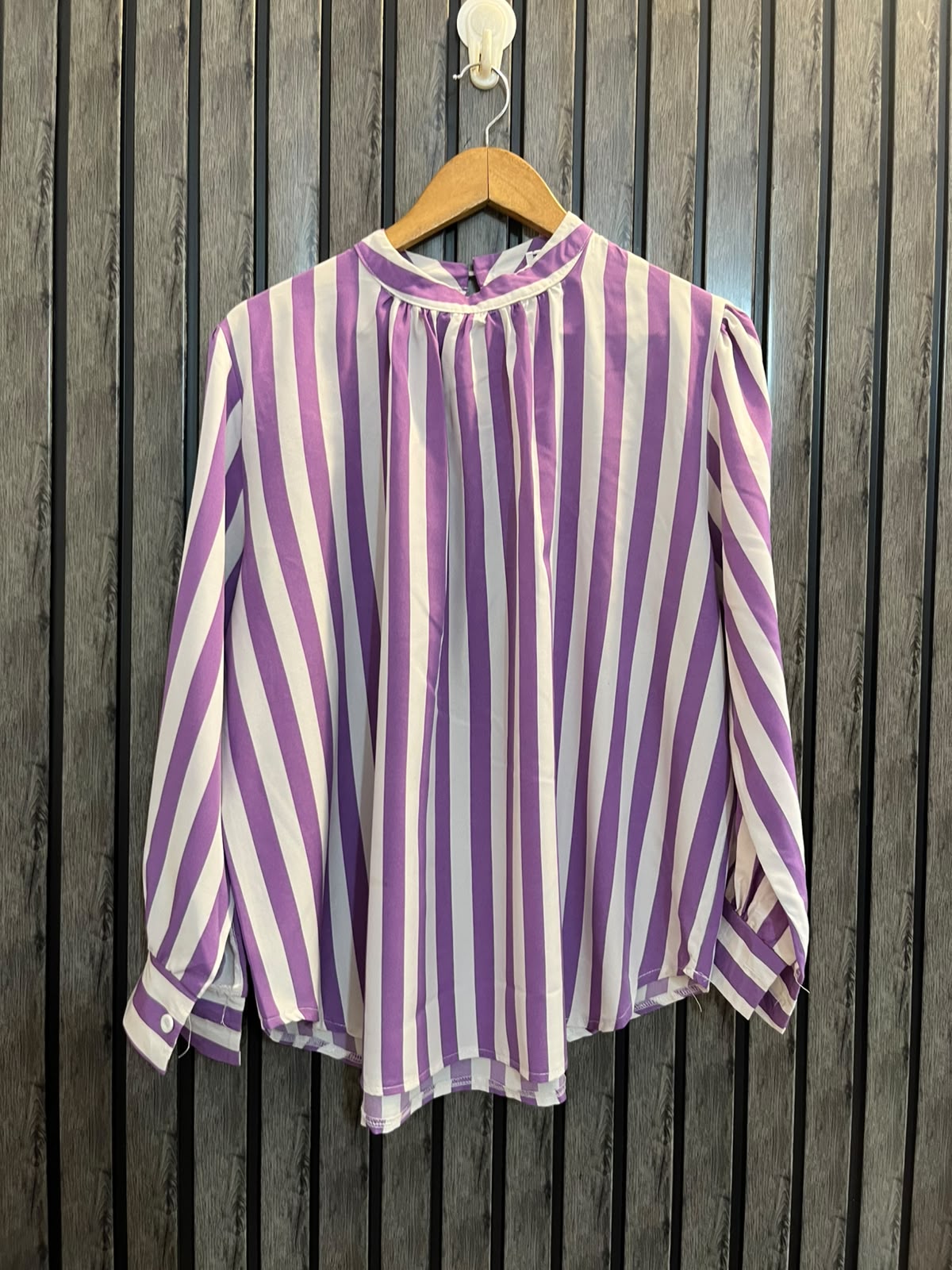 Chest 23  Lenght 26  Fabric silk Women’s Everyday Western Full Sleeve Top