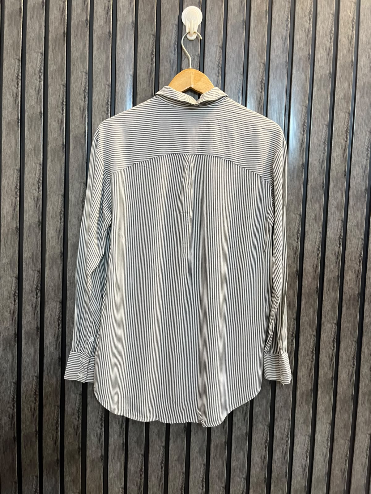 Chest 20  Lenght 28  Fabric linen Western Branded Women’s Full Sleeve Top