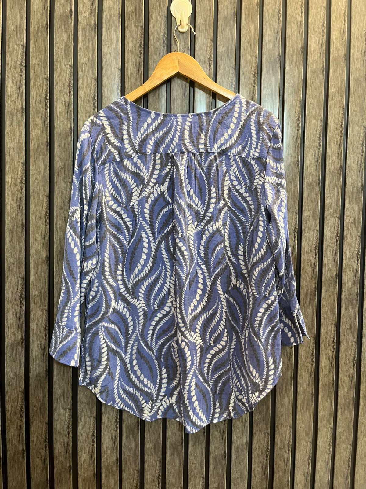 Chest 22  Lenght 27 to 28  Fabric silk Women’s Latest Western Full Sleeve Top