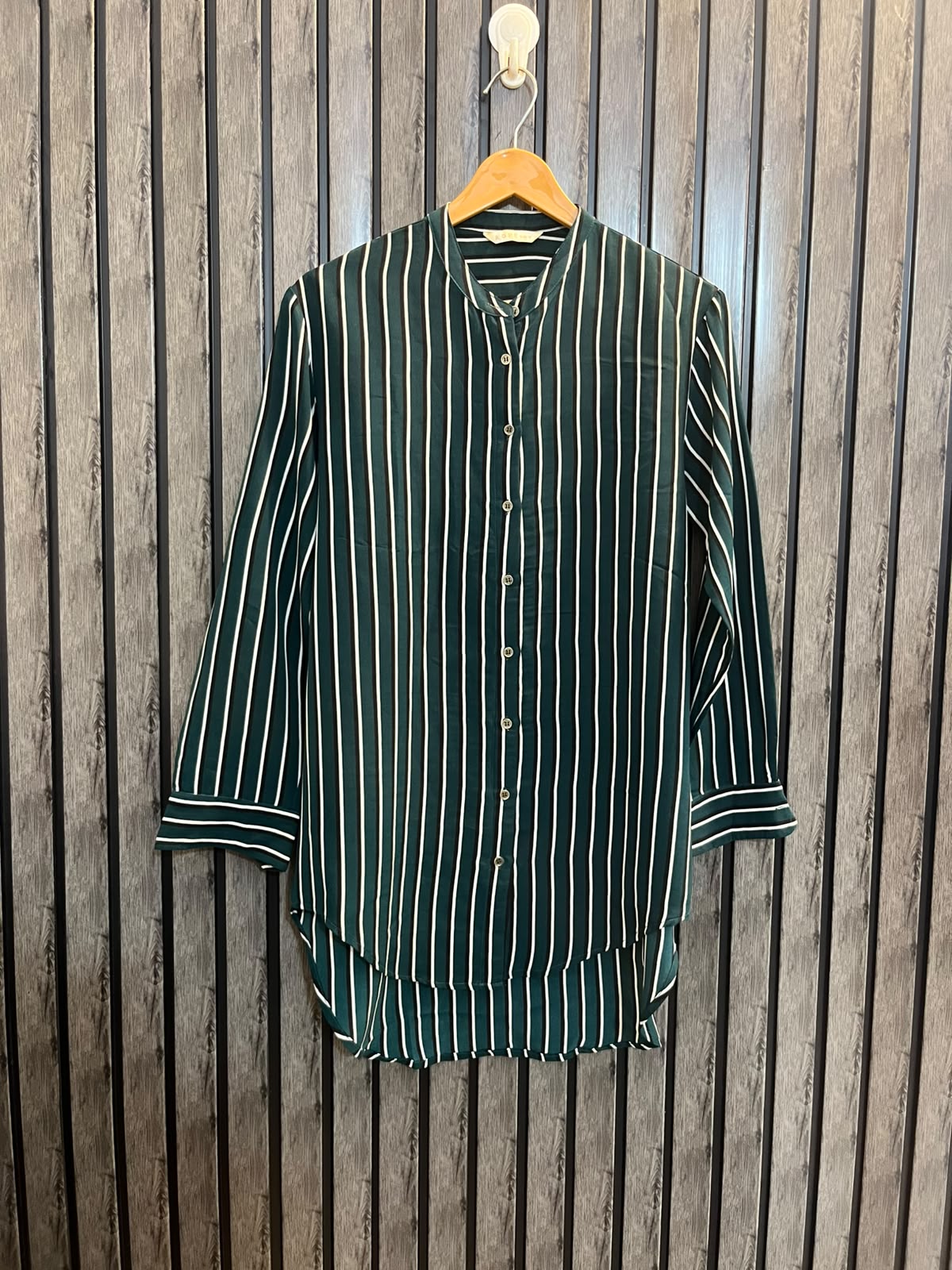 Chest 18  Lenght 30 to 32  Fabric silk Women’s Classic Western Full Sleeve Top