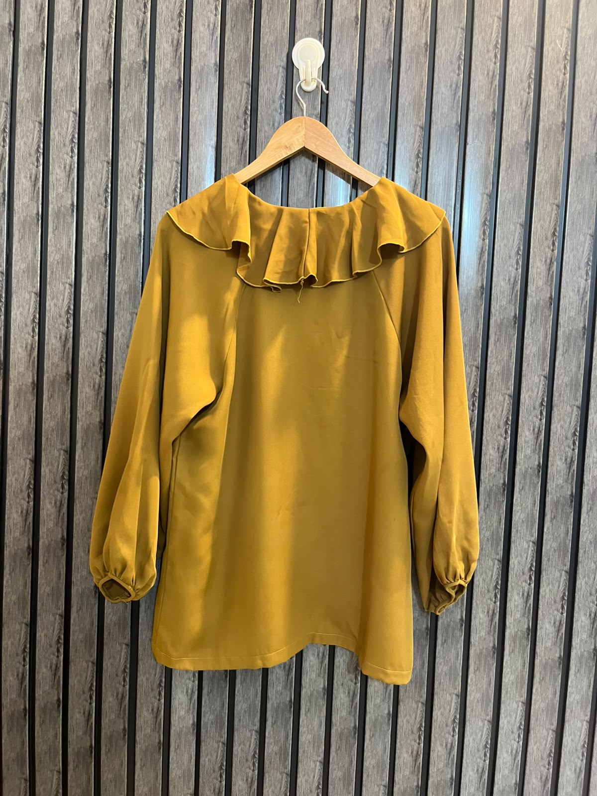 Chest 19  Lenght 28  Fabric Silk Western Top for Women