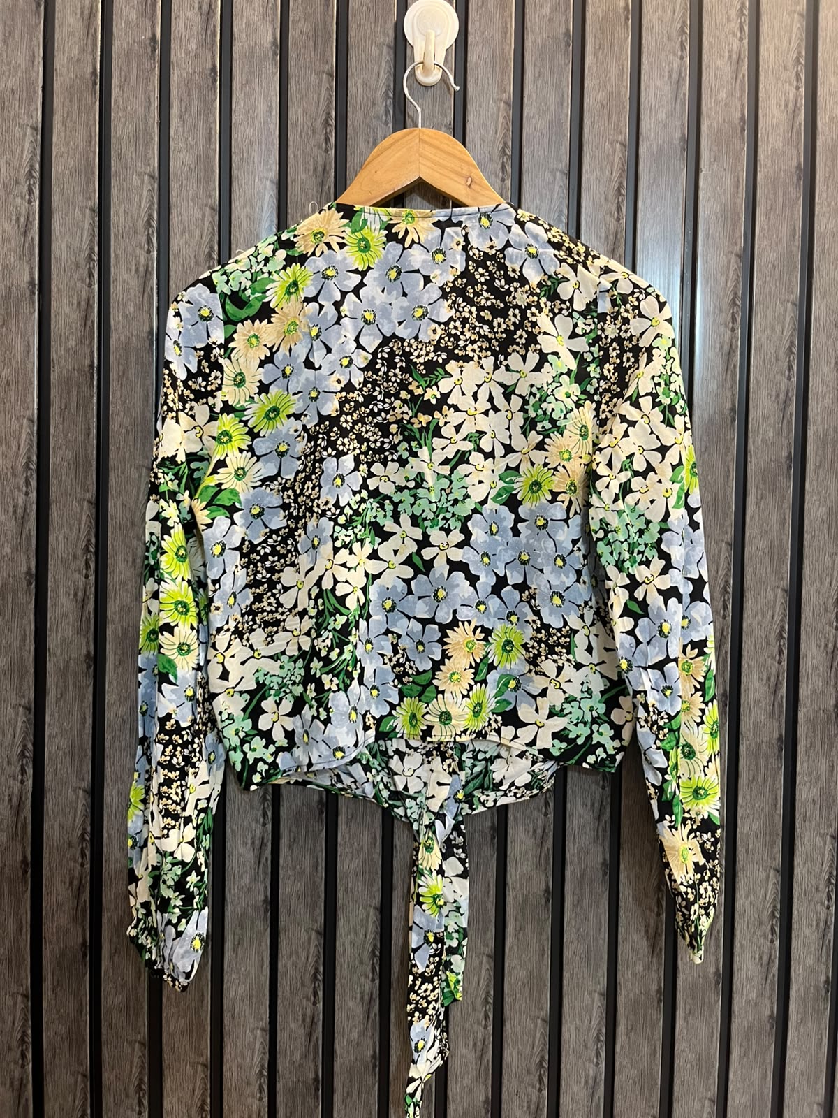 Chest 17  Lenght 19  Fabric Linen Western Women’s Full Sleeve Wear