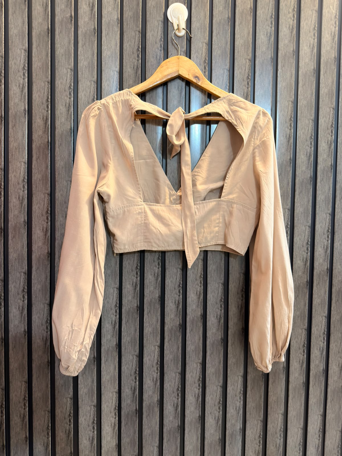 Chest 17  Lenght 14  Fabric silk Women’s Casual Crop Top