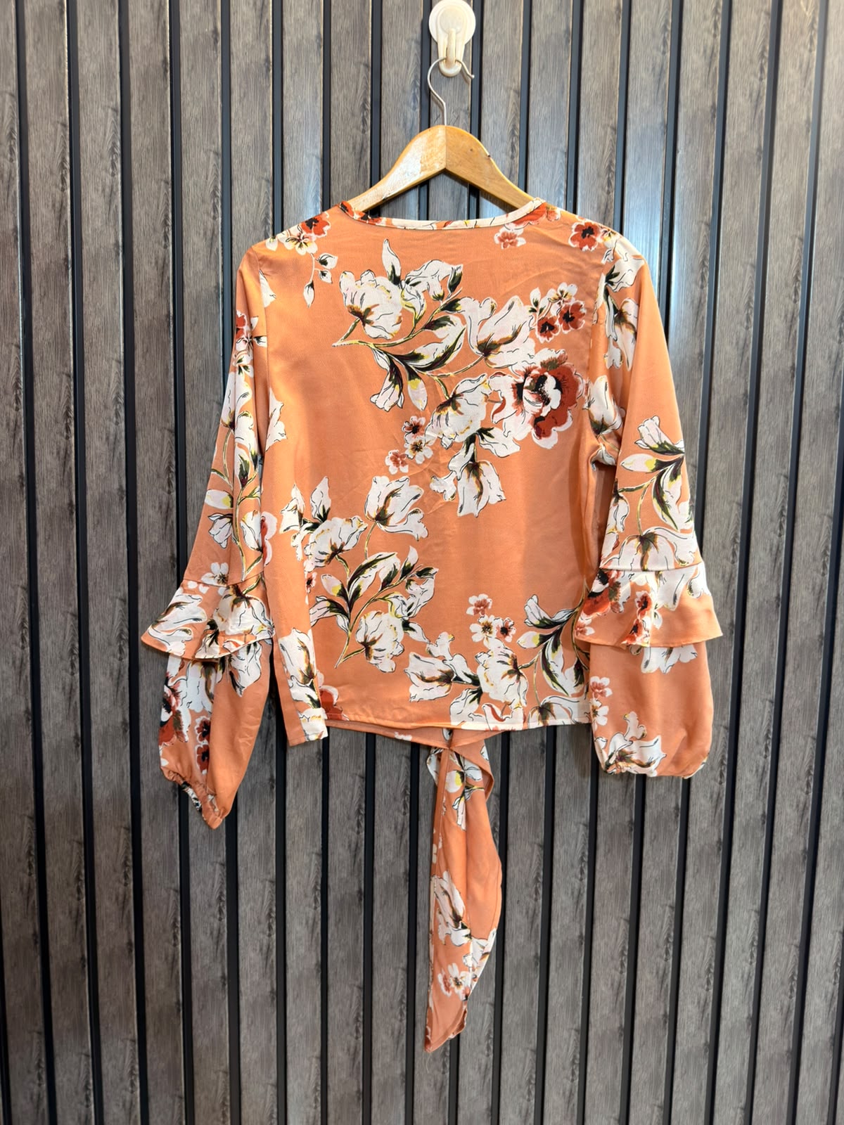 Chest 18  Length 20  Fabric Silk Women’s Exclusive Crop Top