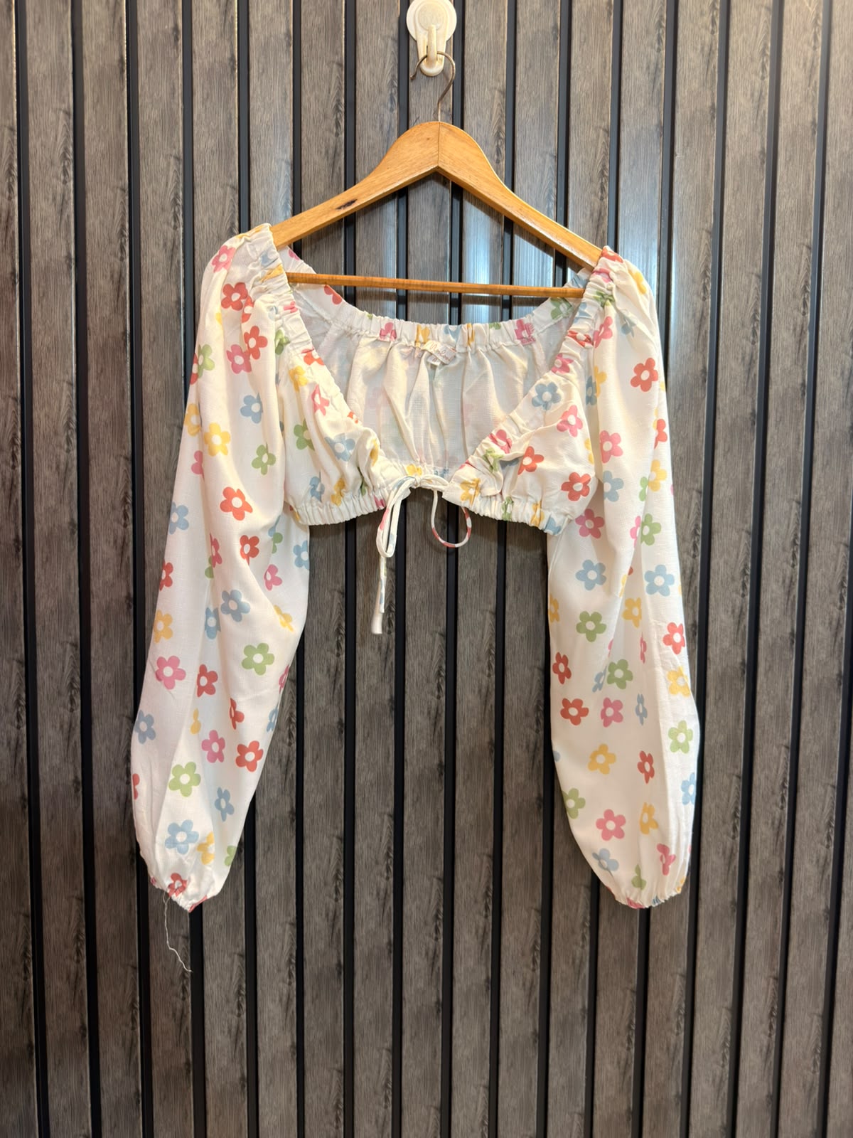 Chest 17  Length 10  Fabric Cotton Silk Women’s Essential Top