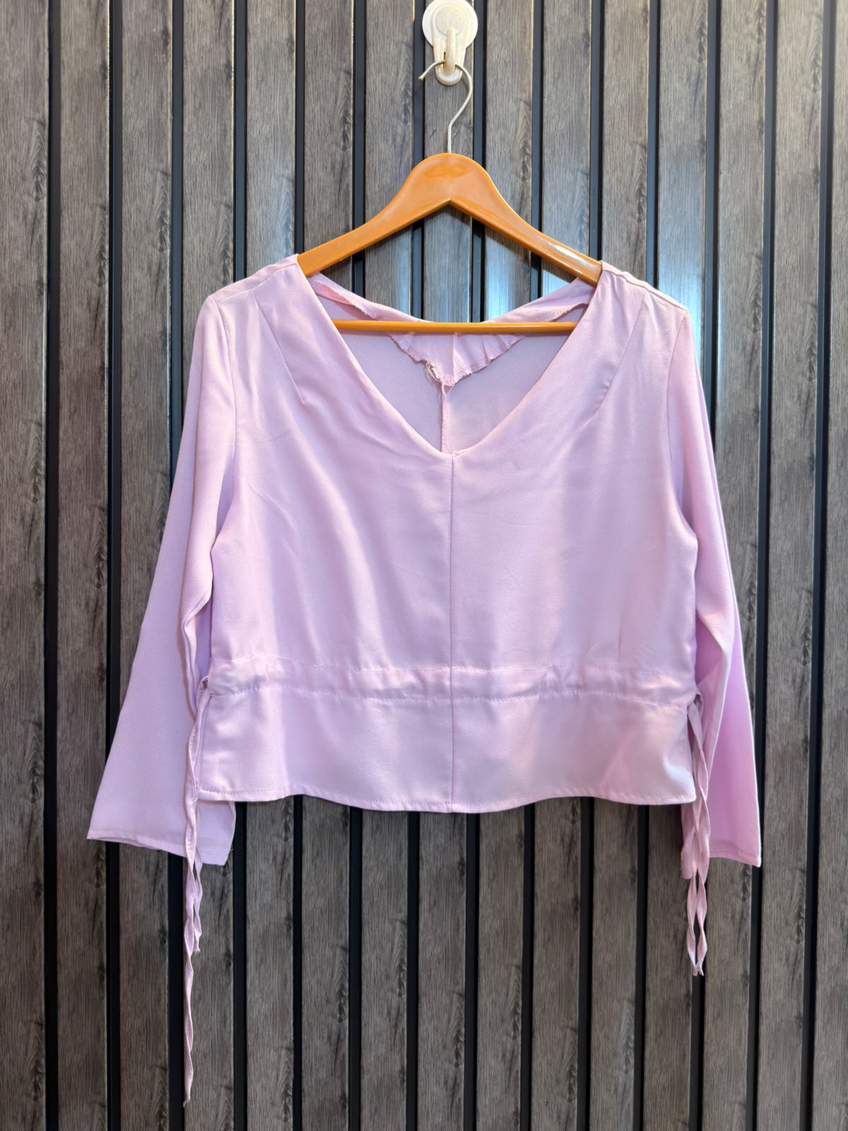 Chest 17  Lenght 18  Fabric rayon Women’s Modern Crop Top