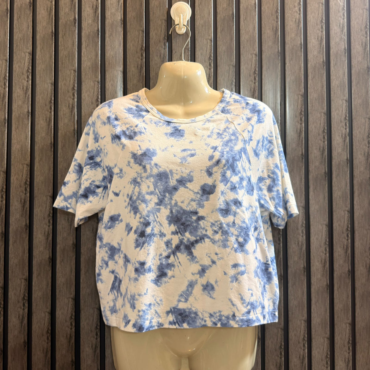 Chest 21  Length 20  Fabric Jersey Women’s Everyday Fashion Crop Top