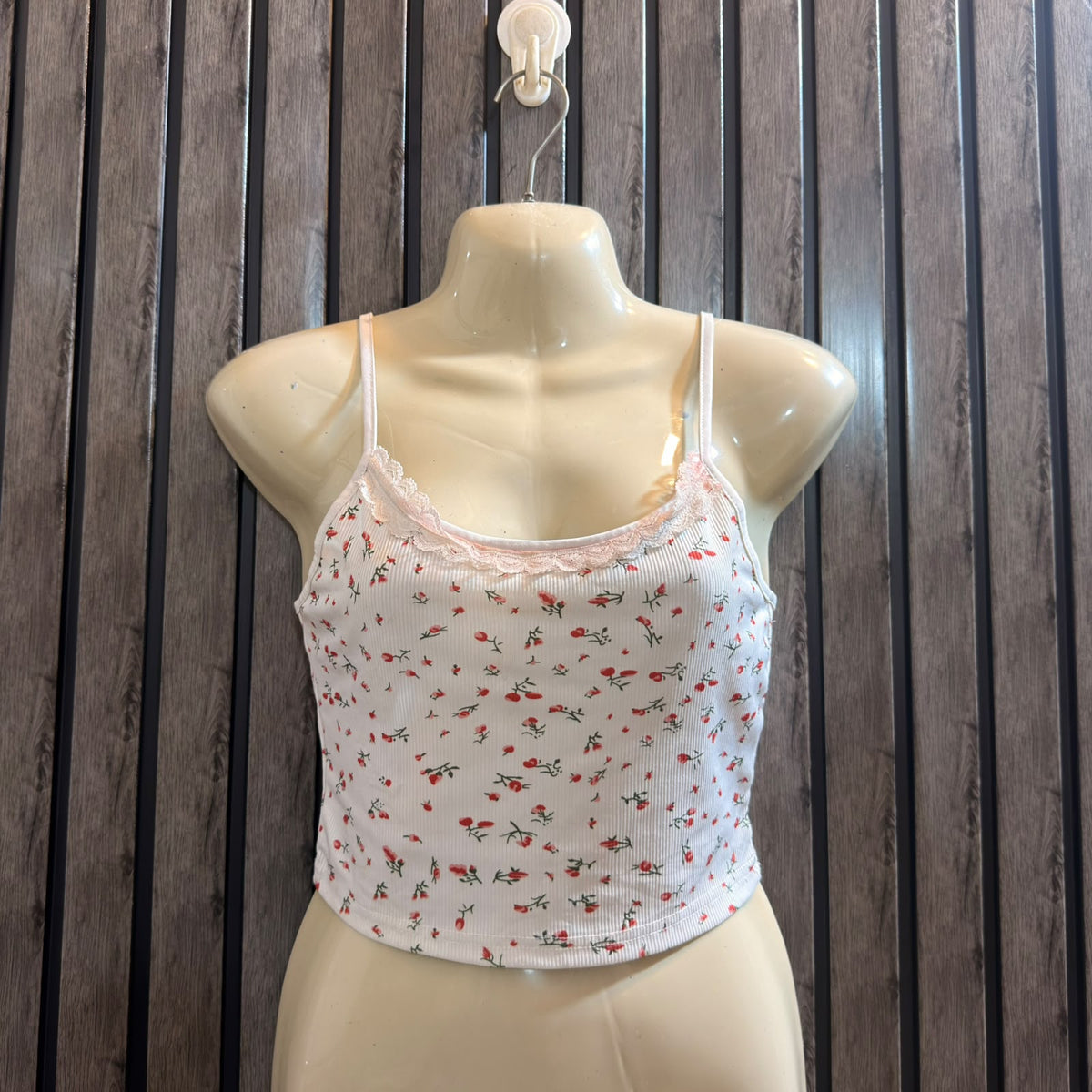 Chest 18  Length 14  Fabric Jersey Women’s Casual Fashion Top