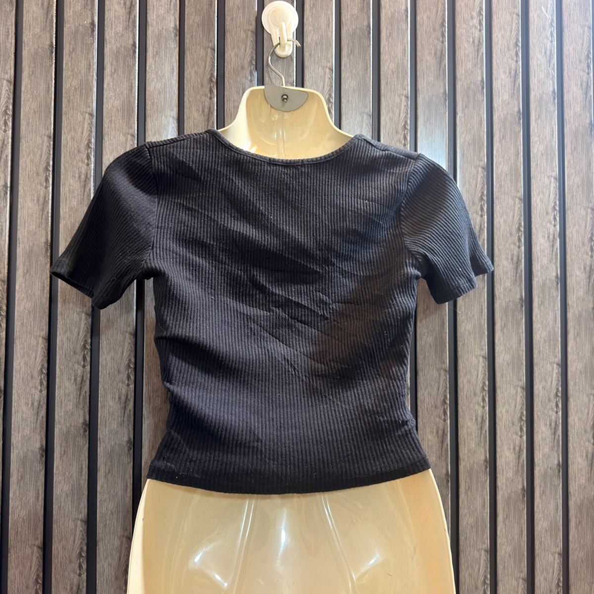 Chest 18  Length 15  Fabric Jersey Women’s Western Wear Crop Top