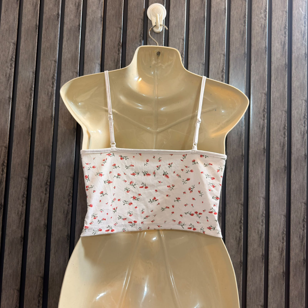 Chest 18  Length 14  Fabric Jersey Women’s Casual Fashion Top