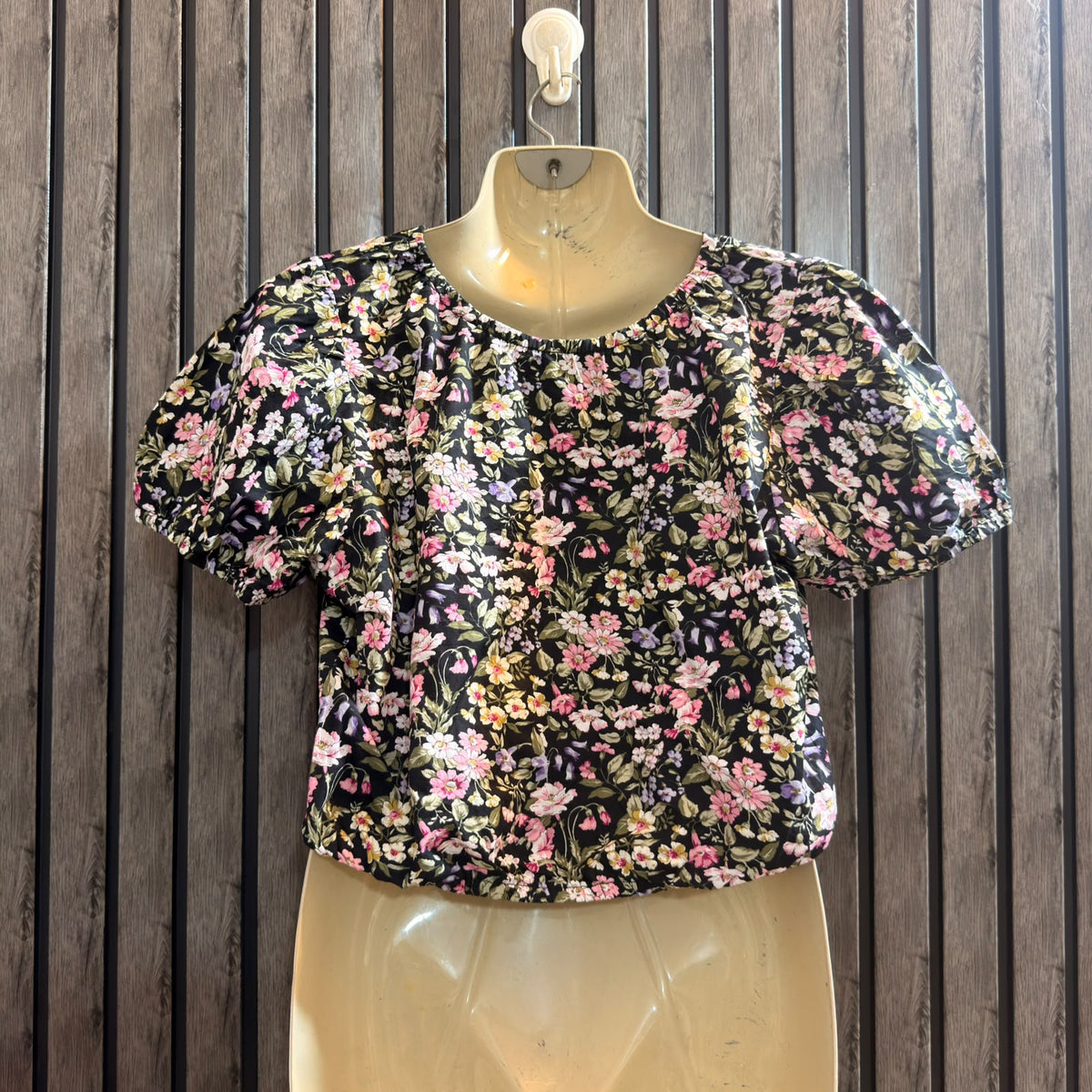 Chest 20  Length 18  Fabric Cotton Silk Women’s Trendy Fashion Top