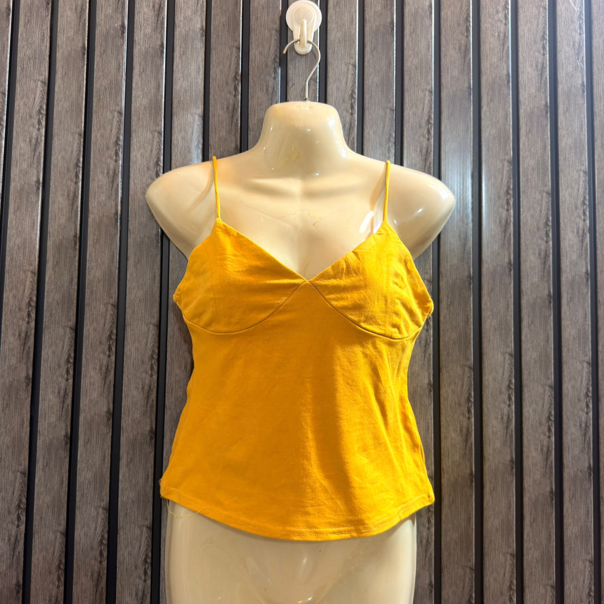 Chest 18  Length 17  Fabric Jersey Women’s Modern Crop Top