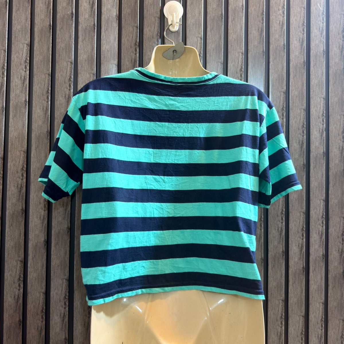 Chest 20  Length 19  Fabric Jersey Women’s Designer Crop Top