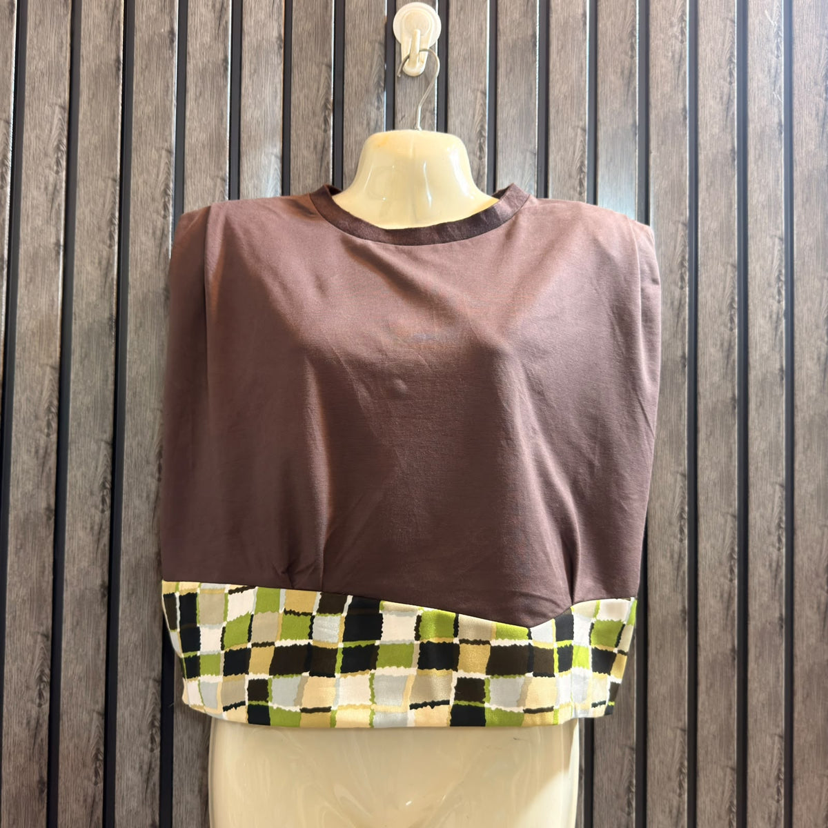 Chest 23  Length 19  Fabric Silk Jersey Women’s Fashionable Crop Top