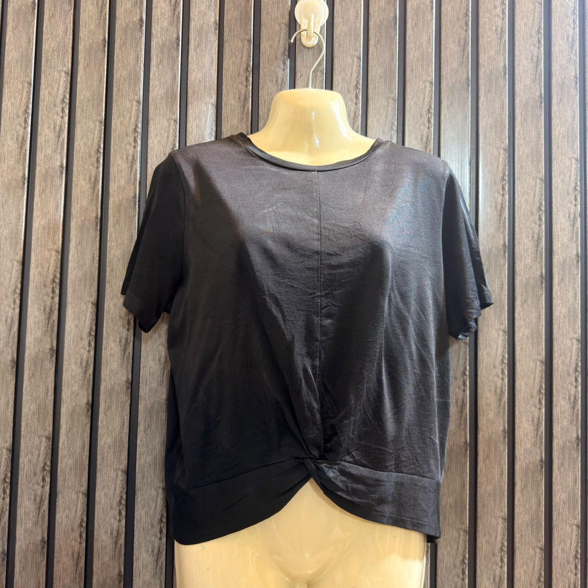 Chest 21  Length 20  Fabric Silk Jersey Women’s Branded Fashion Top