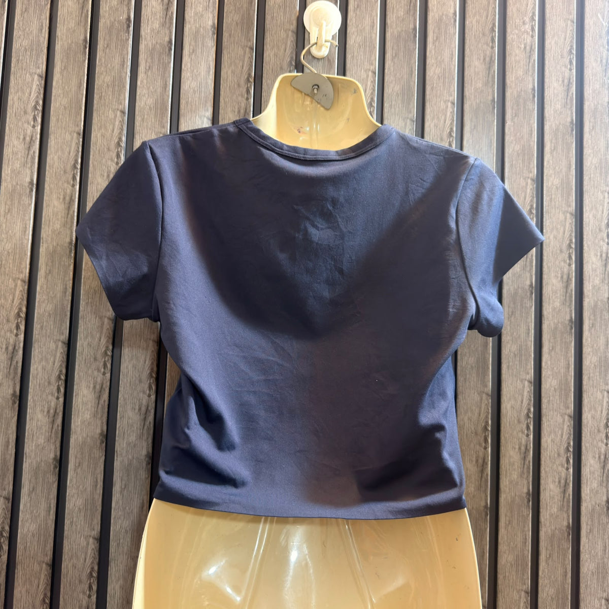 Chest 18  Length 15  Fabric Jersey Women’s Classic Crop Top