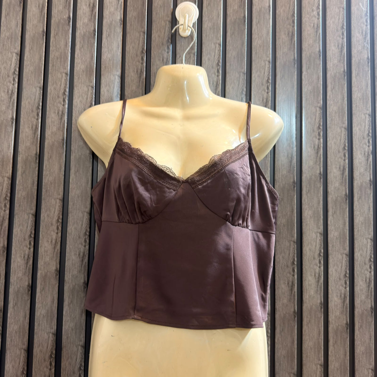 Chest 17  Length 16  Fabric Silk Women’s Everyday Crop Top