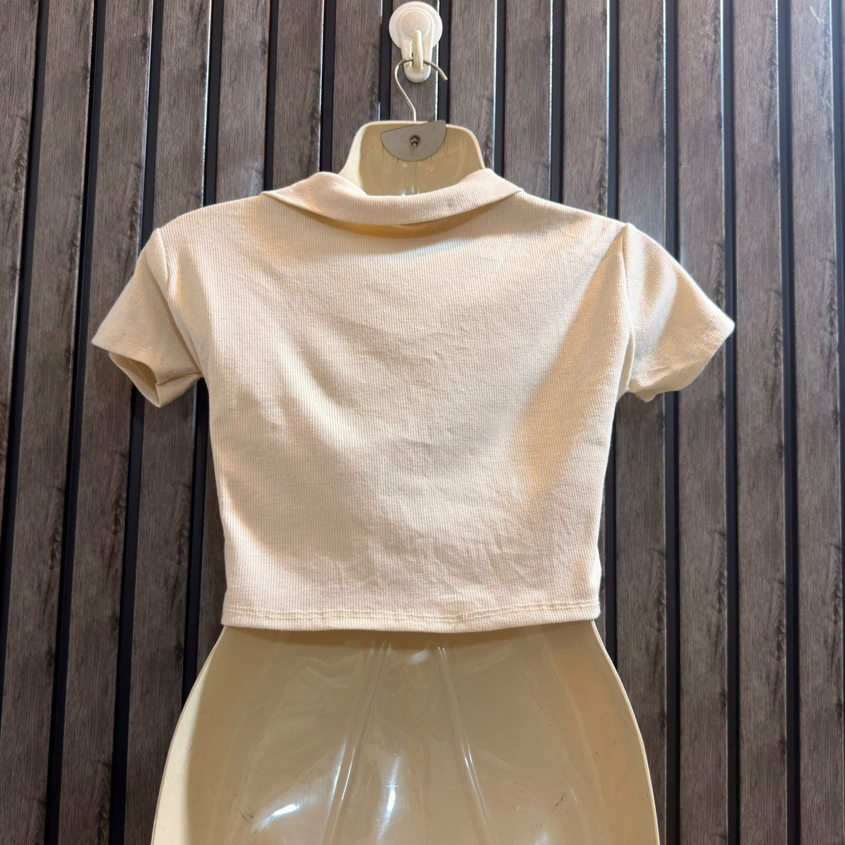 Chest 17  Length 13  Fabric Jersey Women’s Premium Crop Top