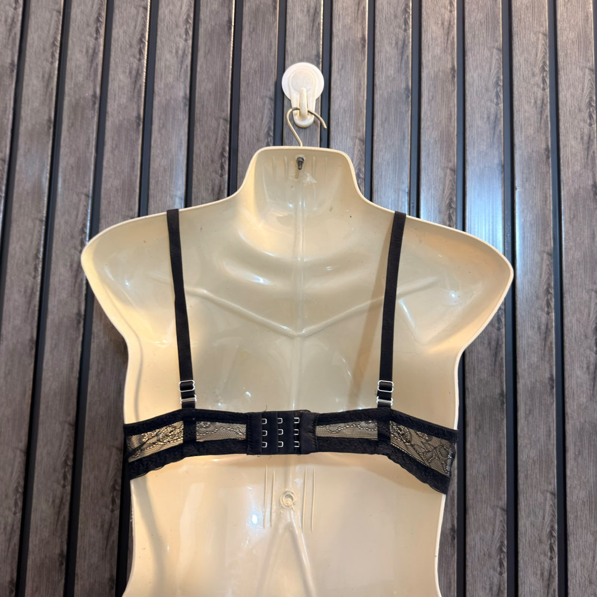 Chest Medium Women’s Everyday Bra Collection