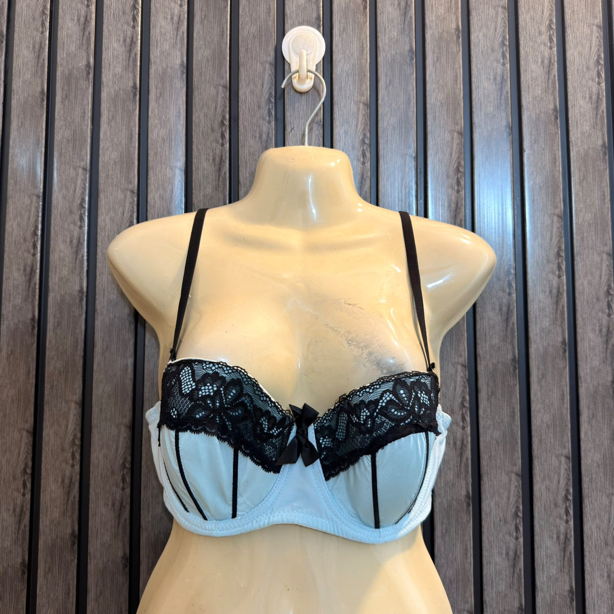Chest Large Western Women’s Bra Collection