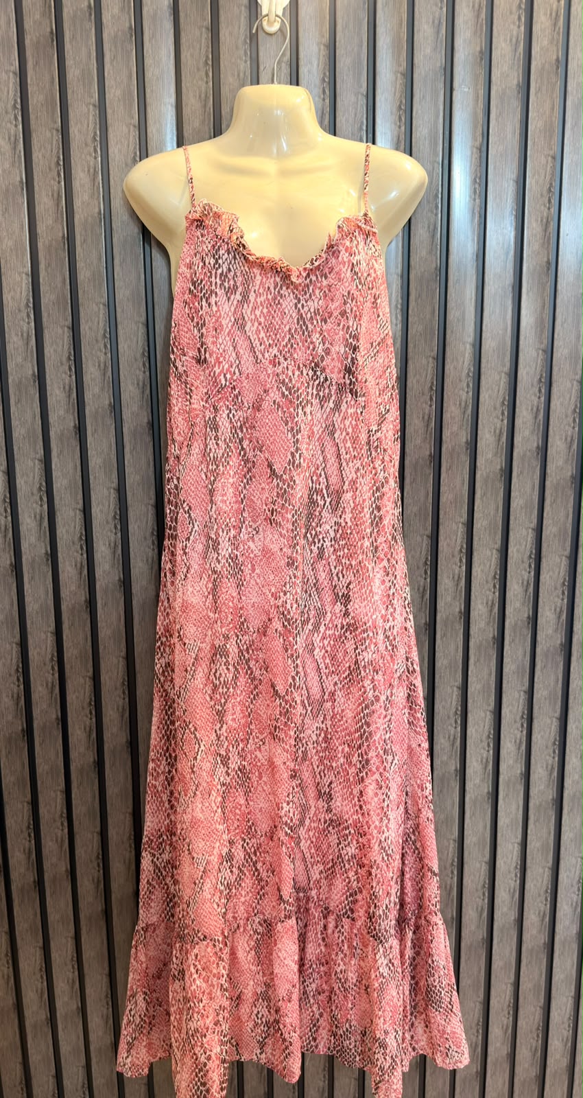 Chest 20  Lenght 56  Fabric chiffon Fashion Brand Women’s Long Maxi Dress