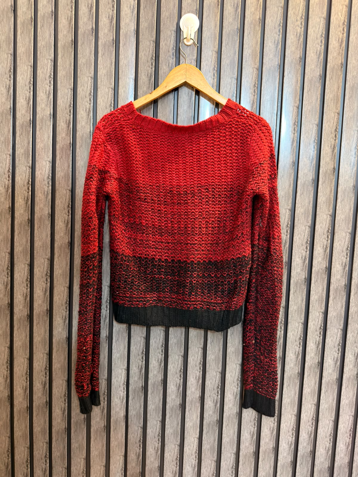 Chest 17  Lenght 21 Women’s Premium Sweater