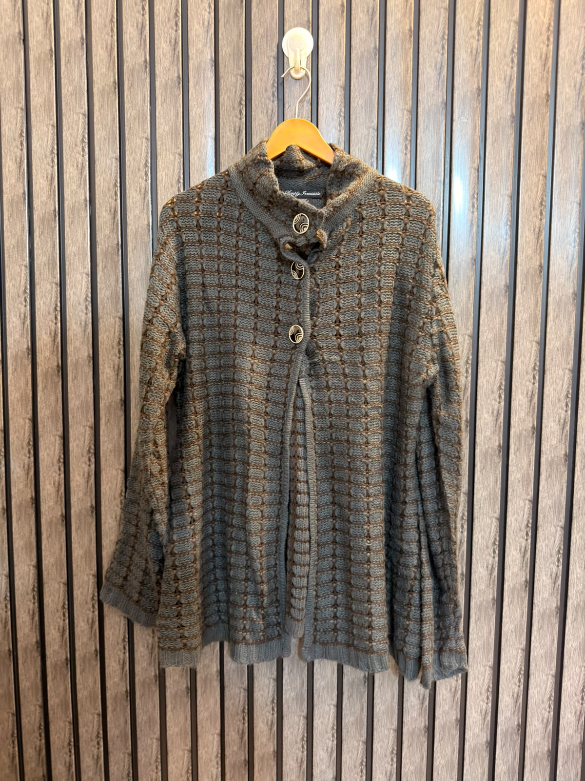 Chest 21  Lenght 30 Women’s Comfortable Sweater