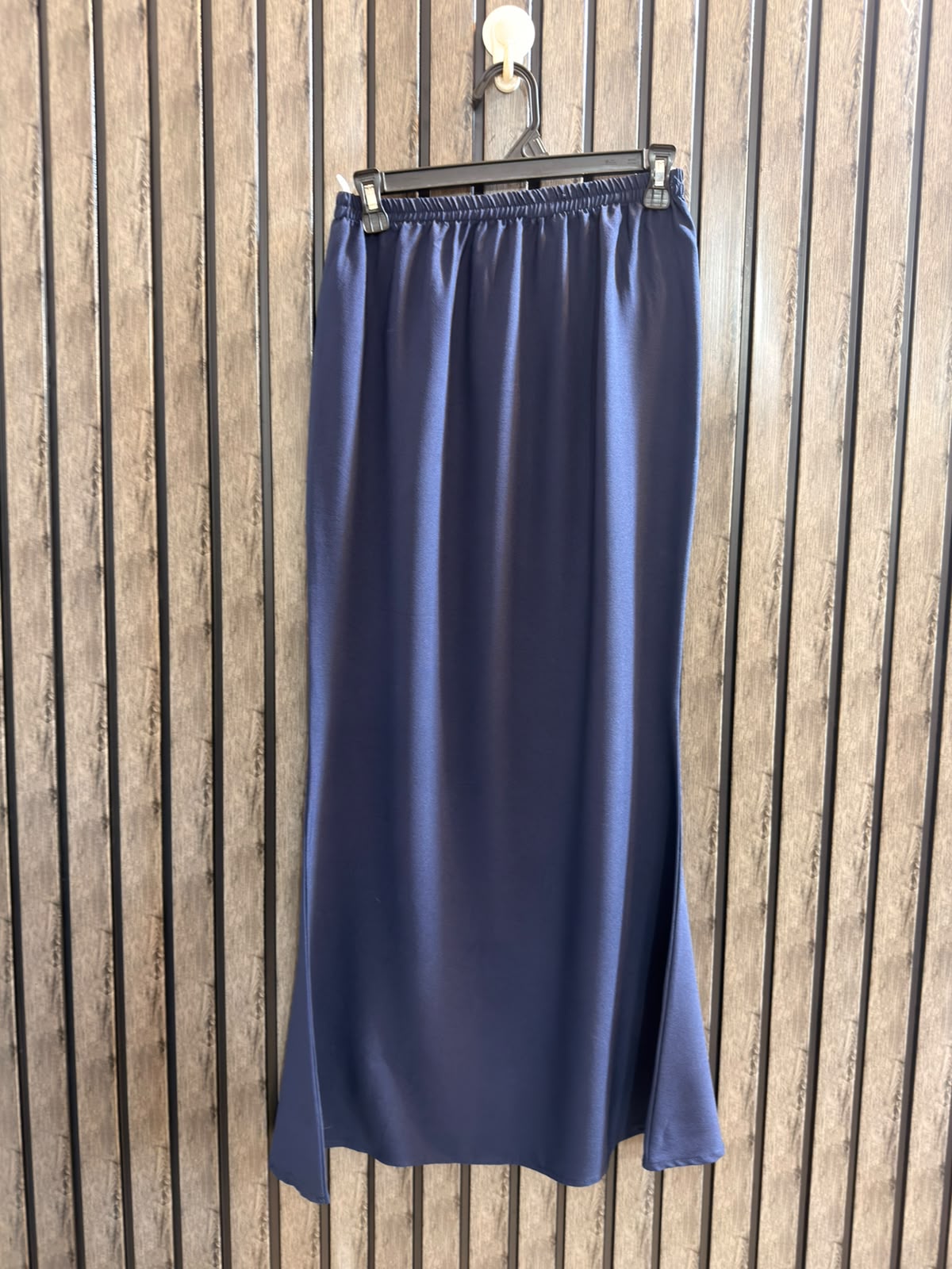 Waist 28  Lenght 39  Fabric rayon Women’s Skirt Collection