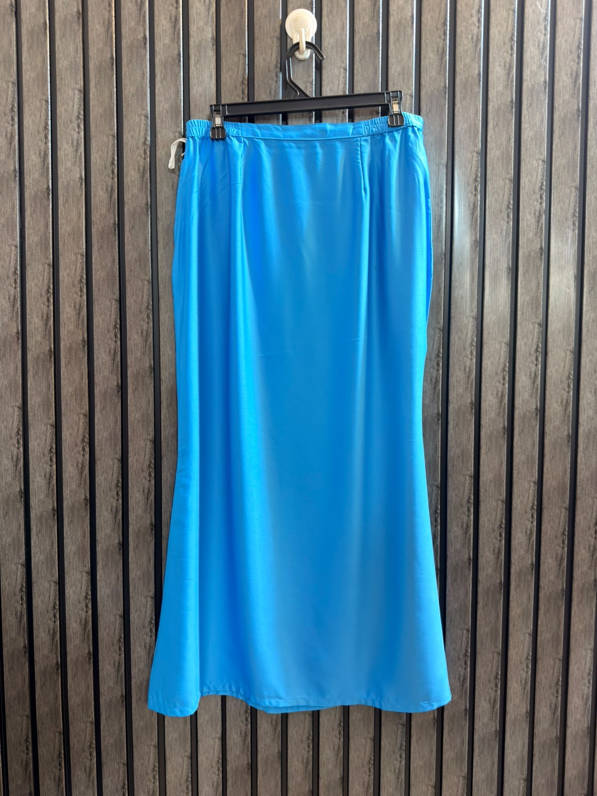 Waist 32  Lenght 37  Fabric silk Women’s Skirt Wear