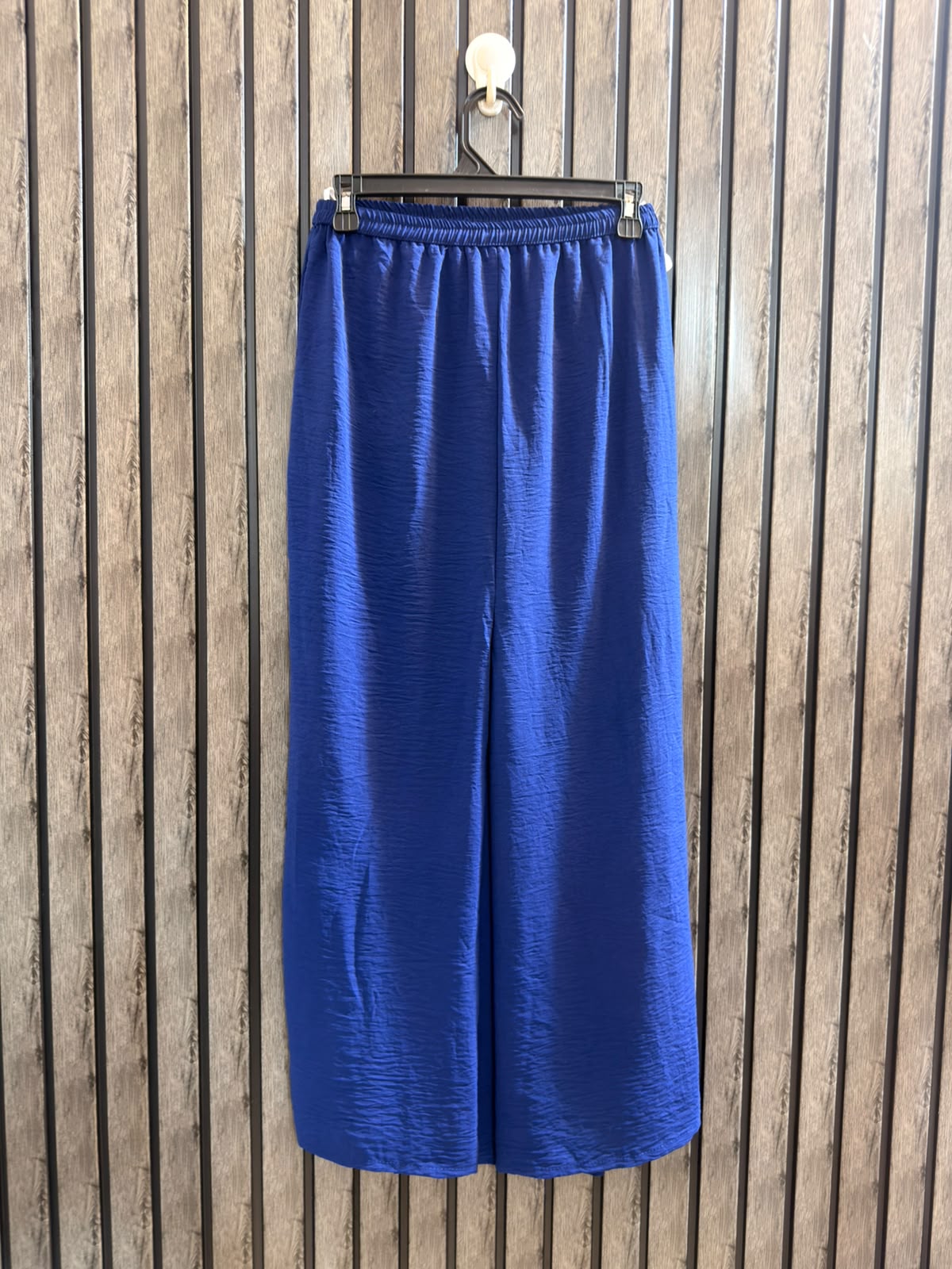 Waist 28  Lenght 38  Fabric rayon Ladies Skirt Outfit